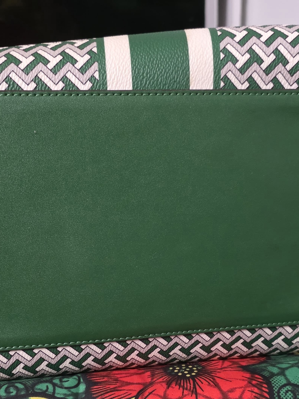 Tory Burch Green Patterned Stripe Tote Bag - Picture 4 of 9